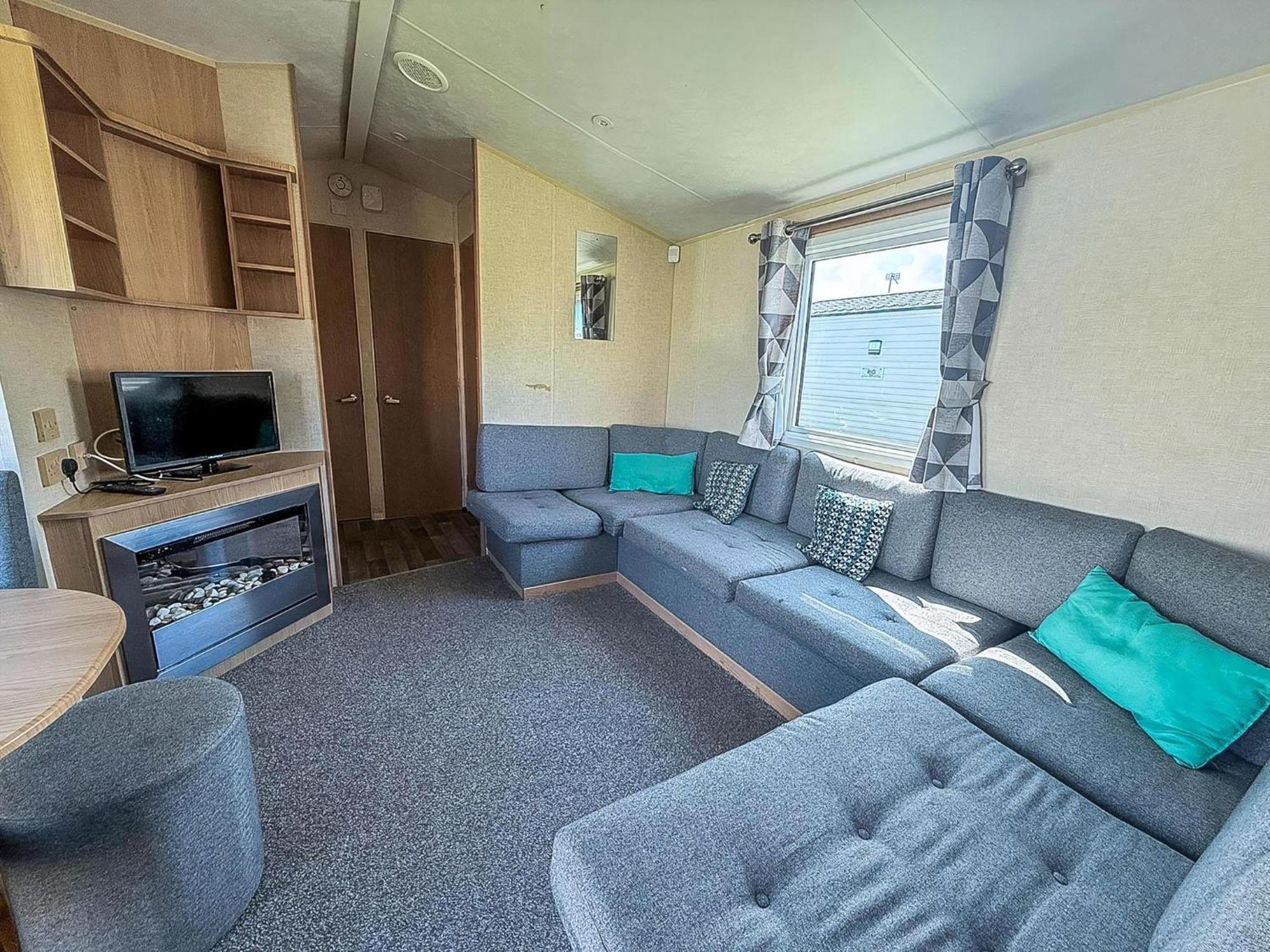 Lovely 8 Berth Caravan Nearby Scratby Beach In Norfolk Ref 50021F Грейт-Ярмут Экстерьер фото
